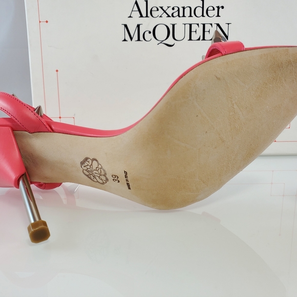NWT$950 Alexander McQueen Coral Punk Stud Leather Ankle-Strap Sandals Heel Sz 9 - Picture 14 of 16